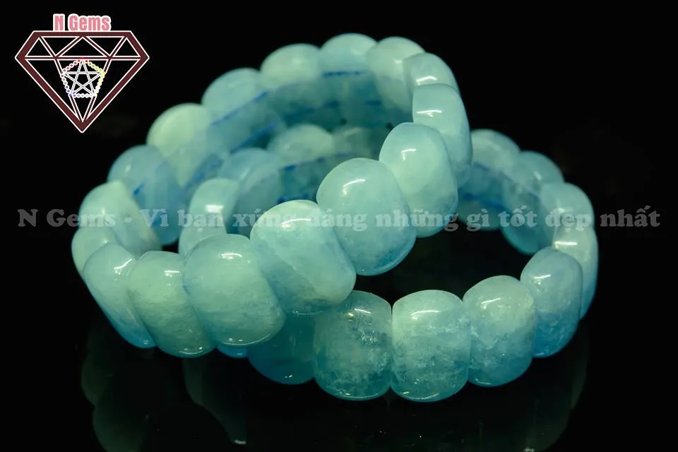 Mặt dây chuyền phong thủy Tỳ Hưu đá Aquamarine thu hút tài lộc
