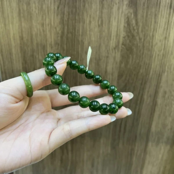 Chuỗi Đeo Tay Ngọc Bích Size 7mm đến 12mm