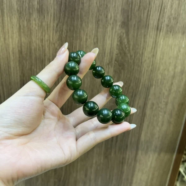 Chuỗi Đeo Tay Ngọc Bích Size 7mm đến 12mm