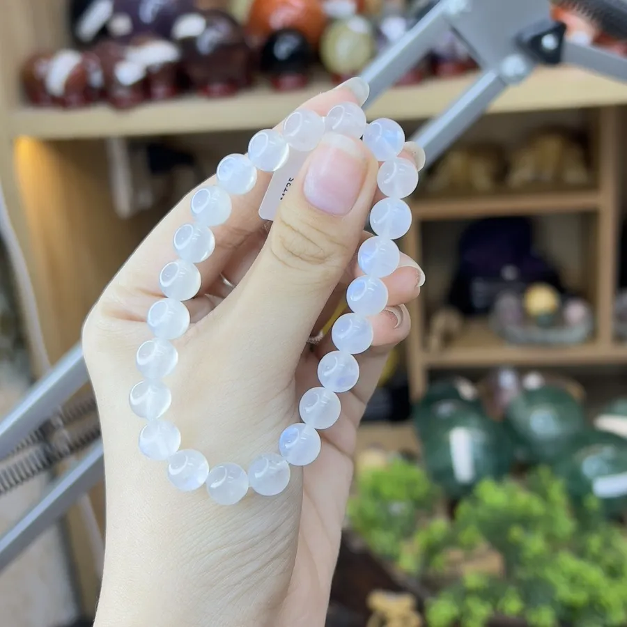 Chuỗi Đeo Tay Đá Mặt Trăng (Moonstone) Chuỗi Đeo Tay Đá Mặt Trăng (Moonstone)