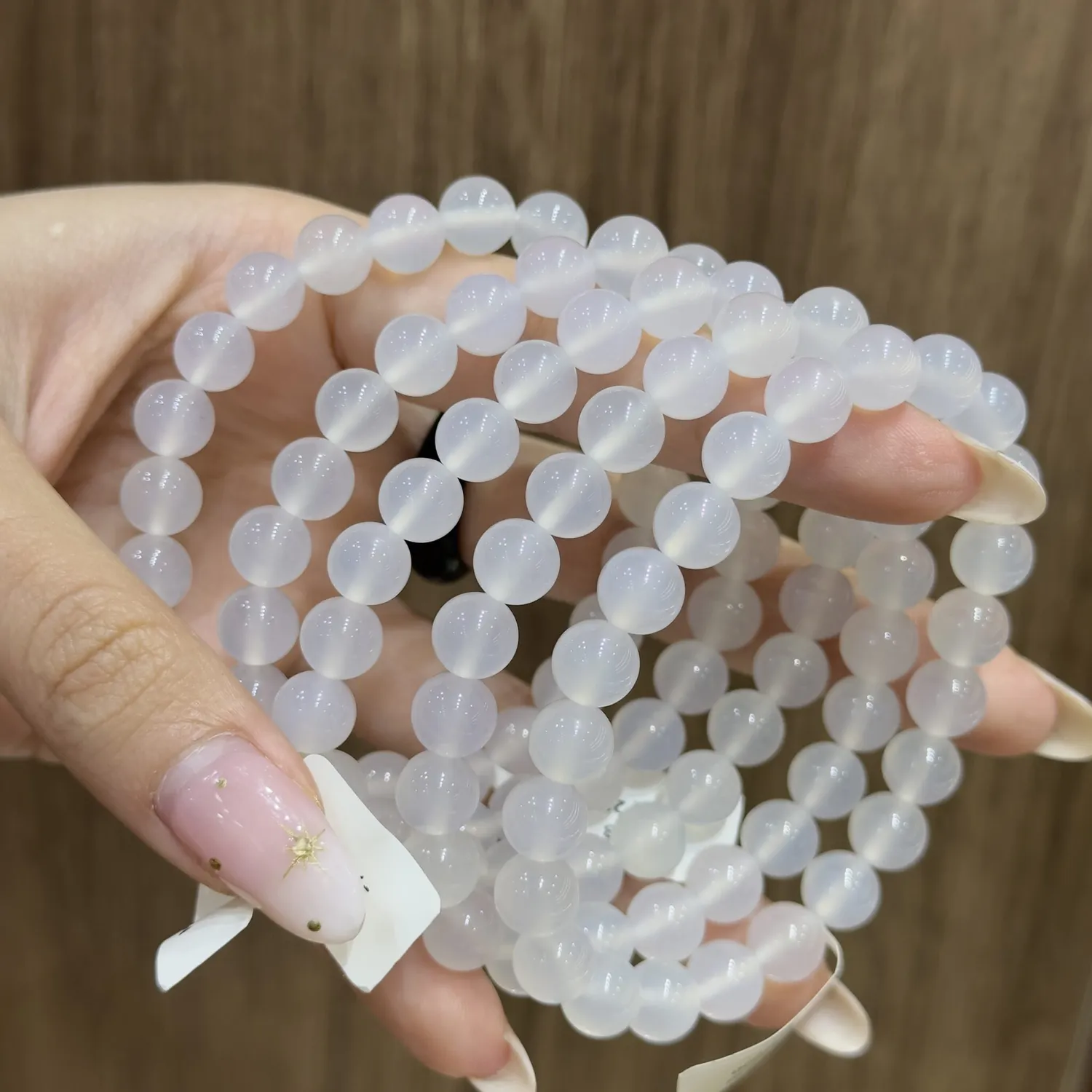 Chuỗi mã não trắng đeo tay Size hạt 6mm, 8mm và 10mm Chuỗi mã não trắng 8li
