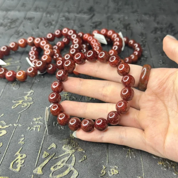 Chuỗi Thạch Anh Tóc Đỏ đa dạng size hạt Chuỗi Thạch Anh Tóc Đỏ đa dạng size hạt