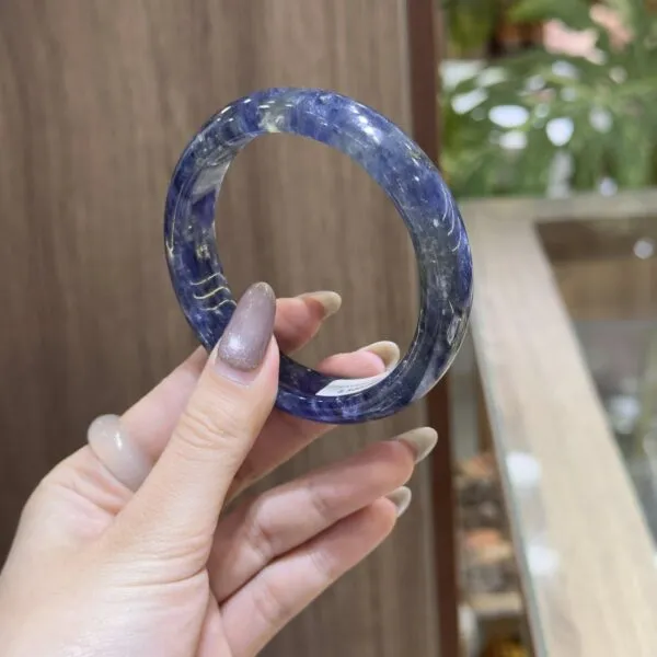 Vòng tay đá Kyanite