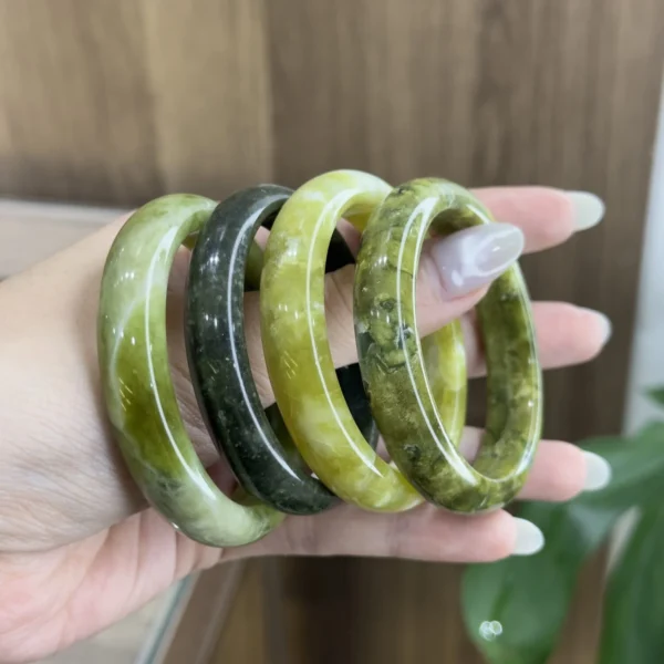 Vòng tay đá Serpentin