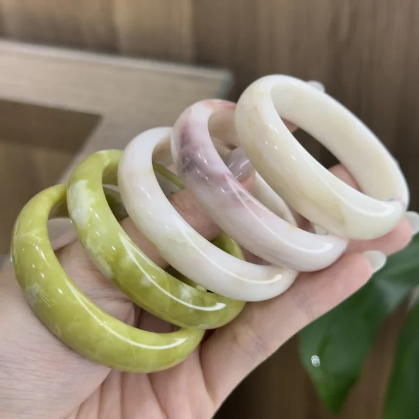 Vòng tay đá Serpentin Vòng tay đá Serpentin