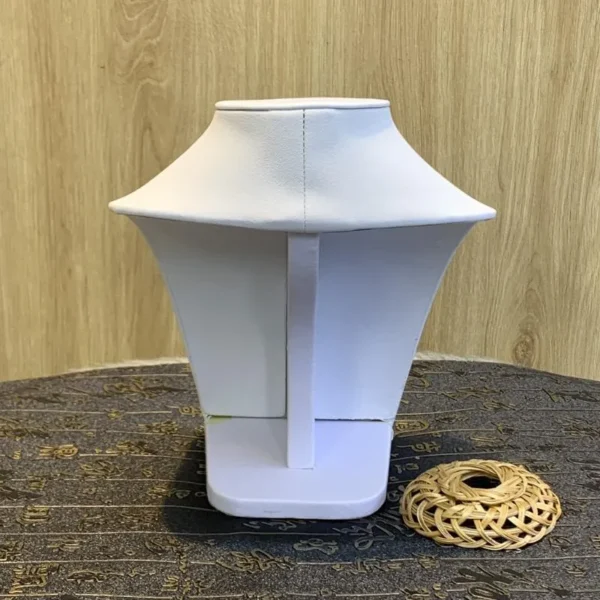 Cổ da trưng bày trang sức, dây chuyền, vòng đeo cổ cao 20cm (đỏ) Cổ da trưng bày trang sức, dây chuyền, vòng đeo cổ cao 20cm (đỏ)