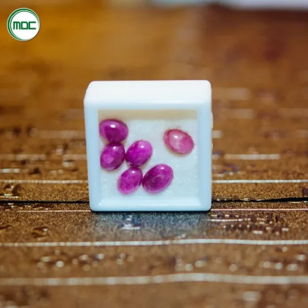 Hộp đựng đá quý cao cấp màu trắng màu đen size 4cm - Combo 20 hộp Hộp đựng đá quý cao cấp màu trắng màu đen size 4cm – Combo 20 hộp
