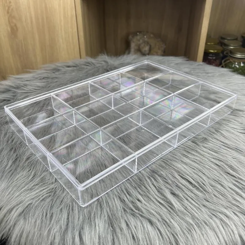 Khay Mica 12 ô đựng phụ kiện, đựng hạt xỏ size 22,5x14,5x3cm Khay Mica 12 ô đựng phụ kiện, đựng hạt xỏ size 22,5×14,5x3cm