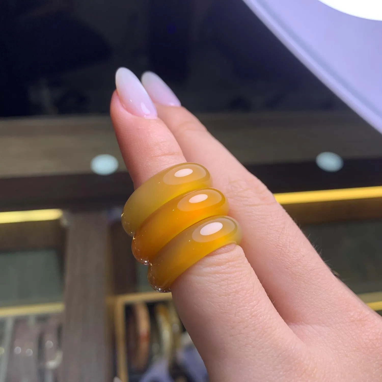 Nhẫn mã não vàng Nhẫn mã não vàng
