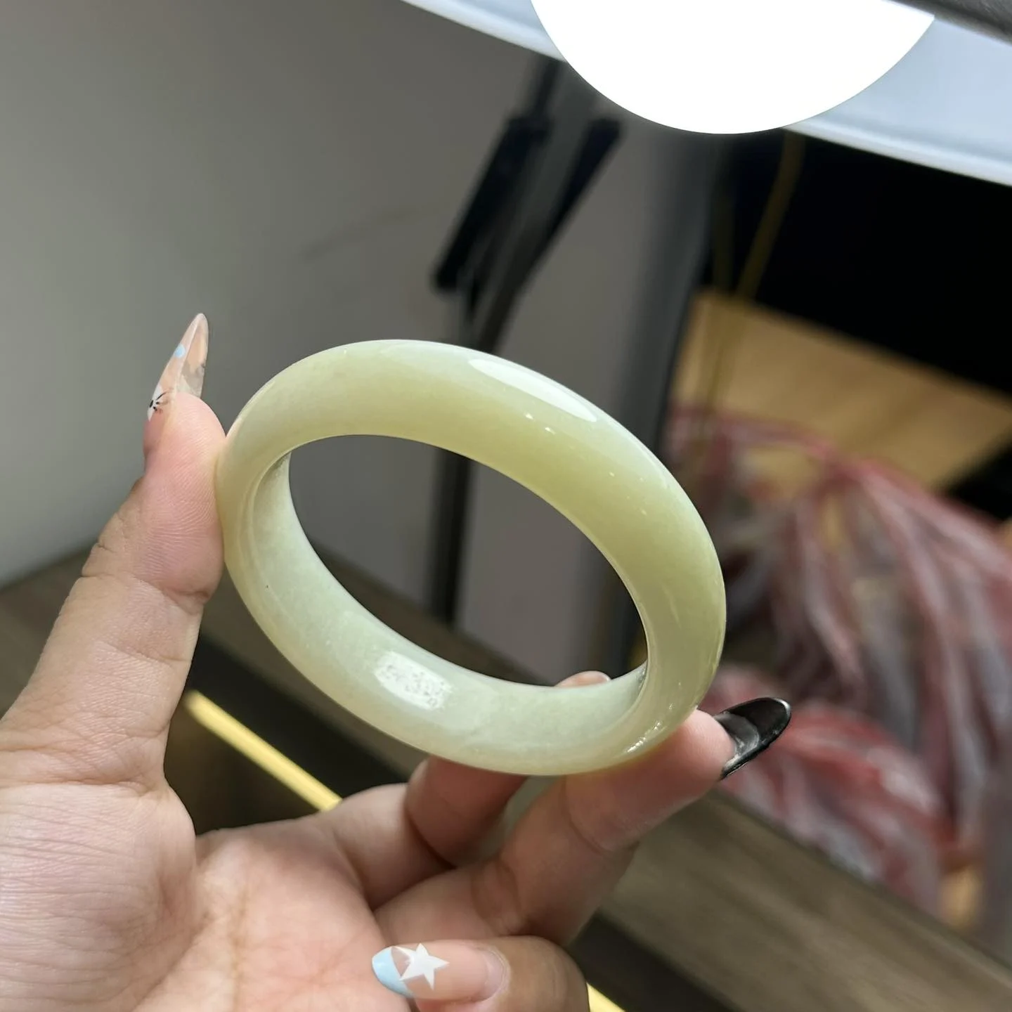 Vòng Ngọc Hòa Điền Vòng Ngọc Hòa Điền