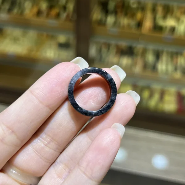 Nhẫn Cẩm Thạch Gà Đen - Bản Vuông - Ảnh 3