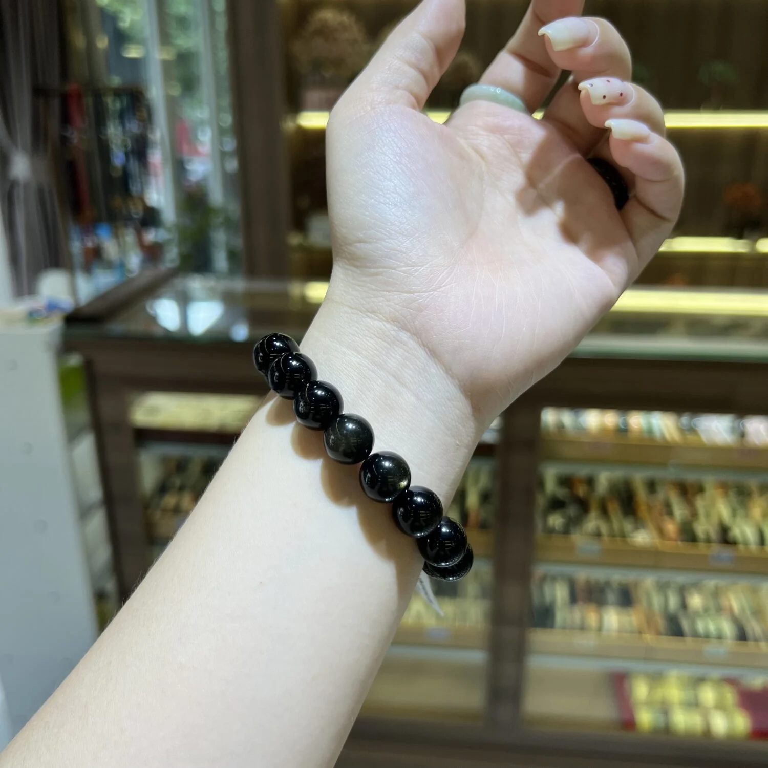 Chuỗi Obsidian nhũ vàng đa dạng size hạt Chuỗi Obsidian nhũ vàng đa dạng size hạt